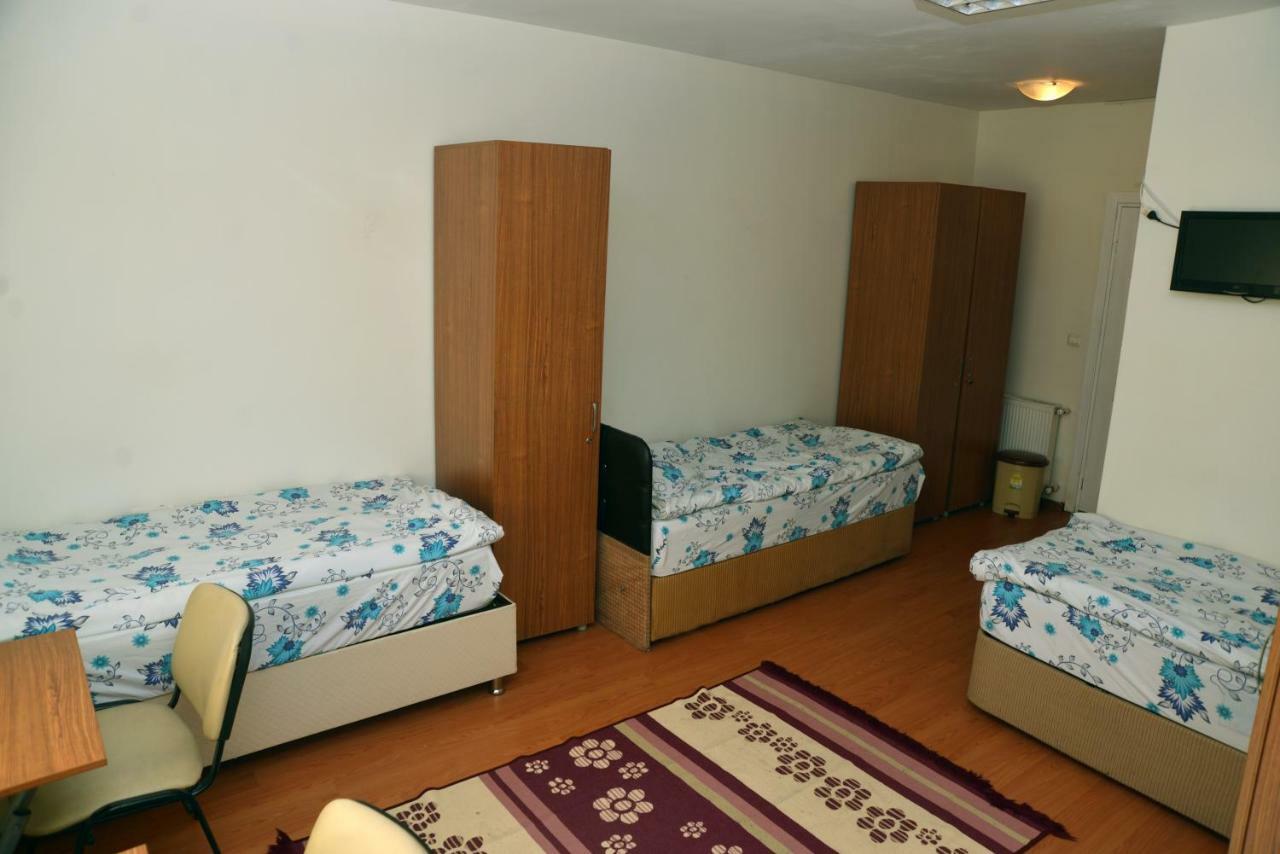 Vatan Yurt Hostel Istanbul Luaran gambar